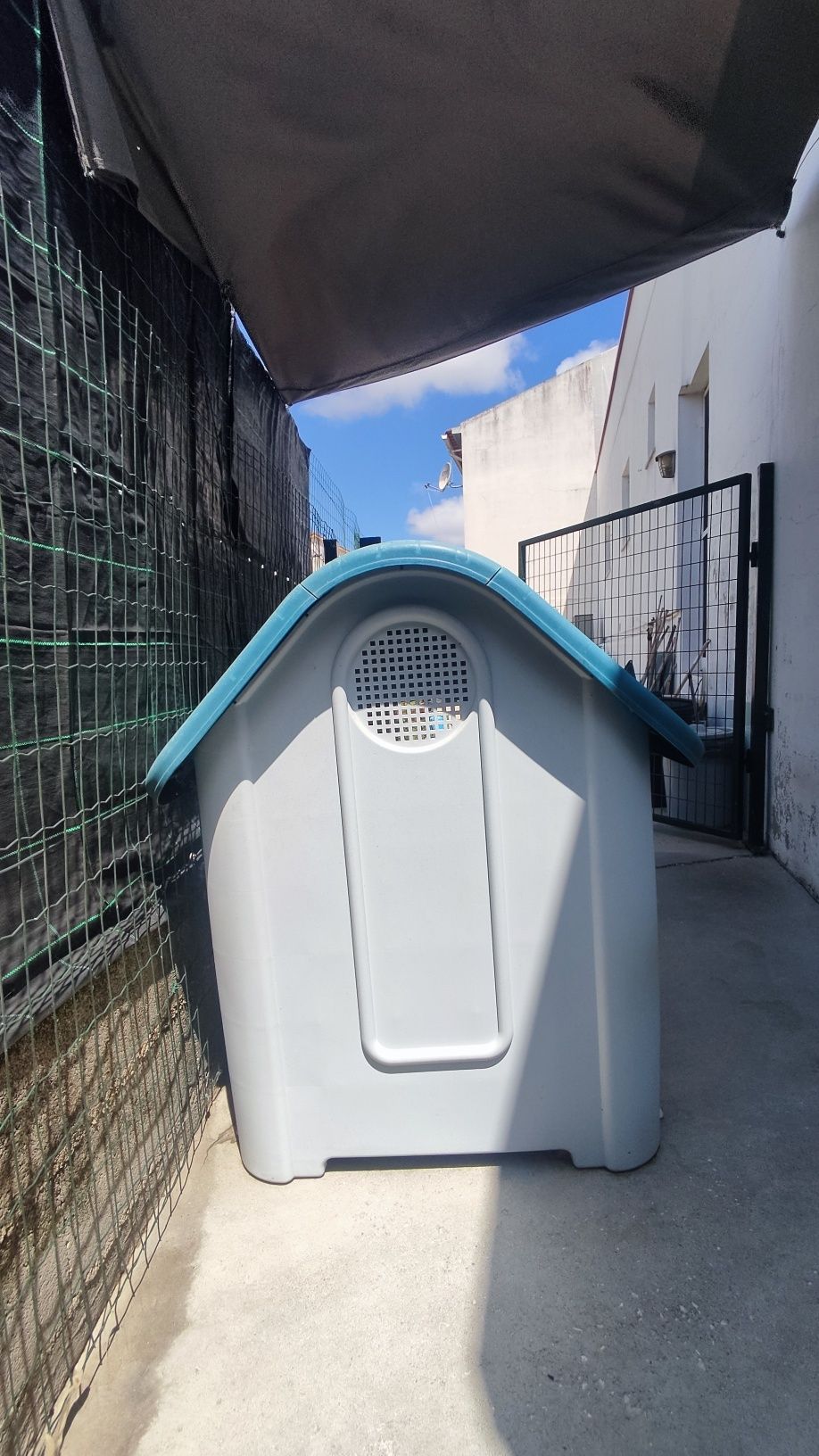 Casota para cão de grande porte
