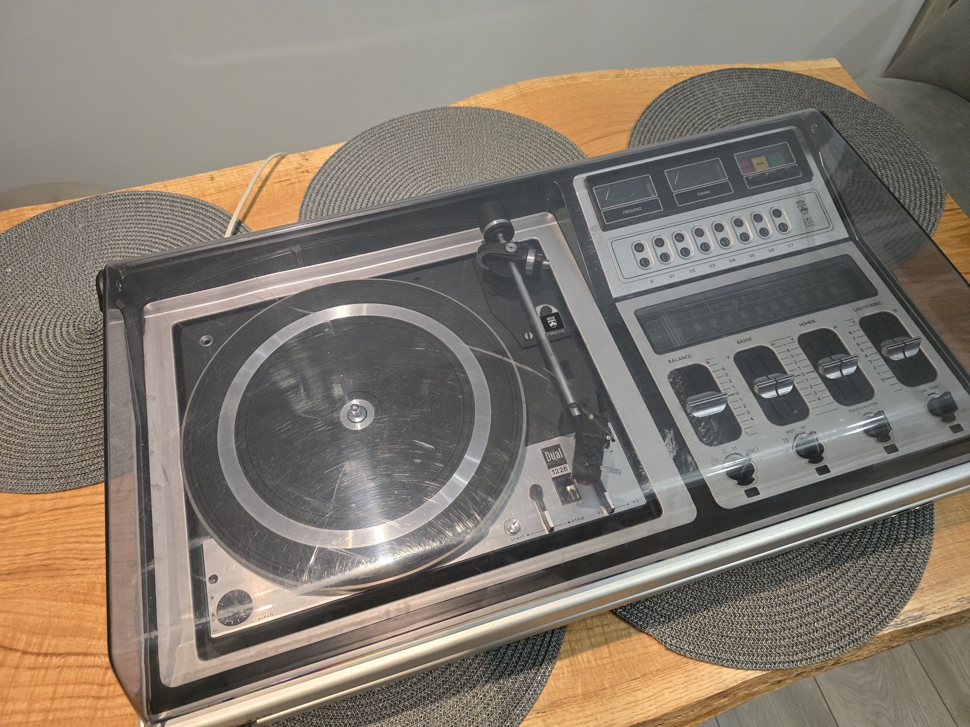 STUDIO 2240 HIFI klasyczny sprzęt audiow świetnym stanie DUAL 1228