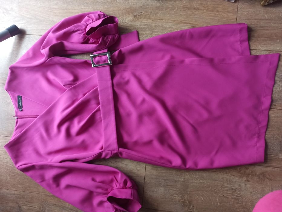 Śliczna sukienka 40 Mia Moda