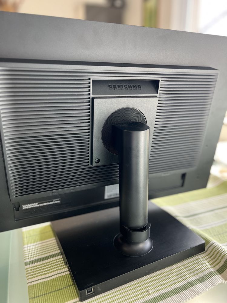 Monitor SAMSUNG S24E650XW 24 cale
