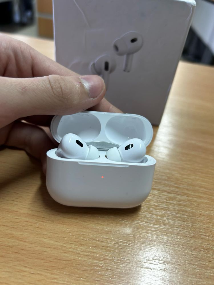 Airpods pro 2 jedna sluchawka uszkodzona