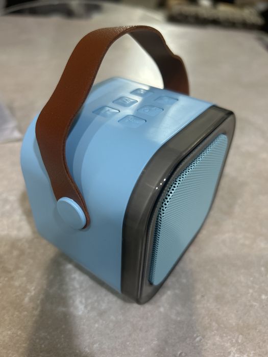 Блютуз колонка,караокє,мікрофон