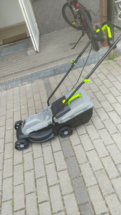 Kosiarka NAC elektryczna