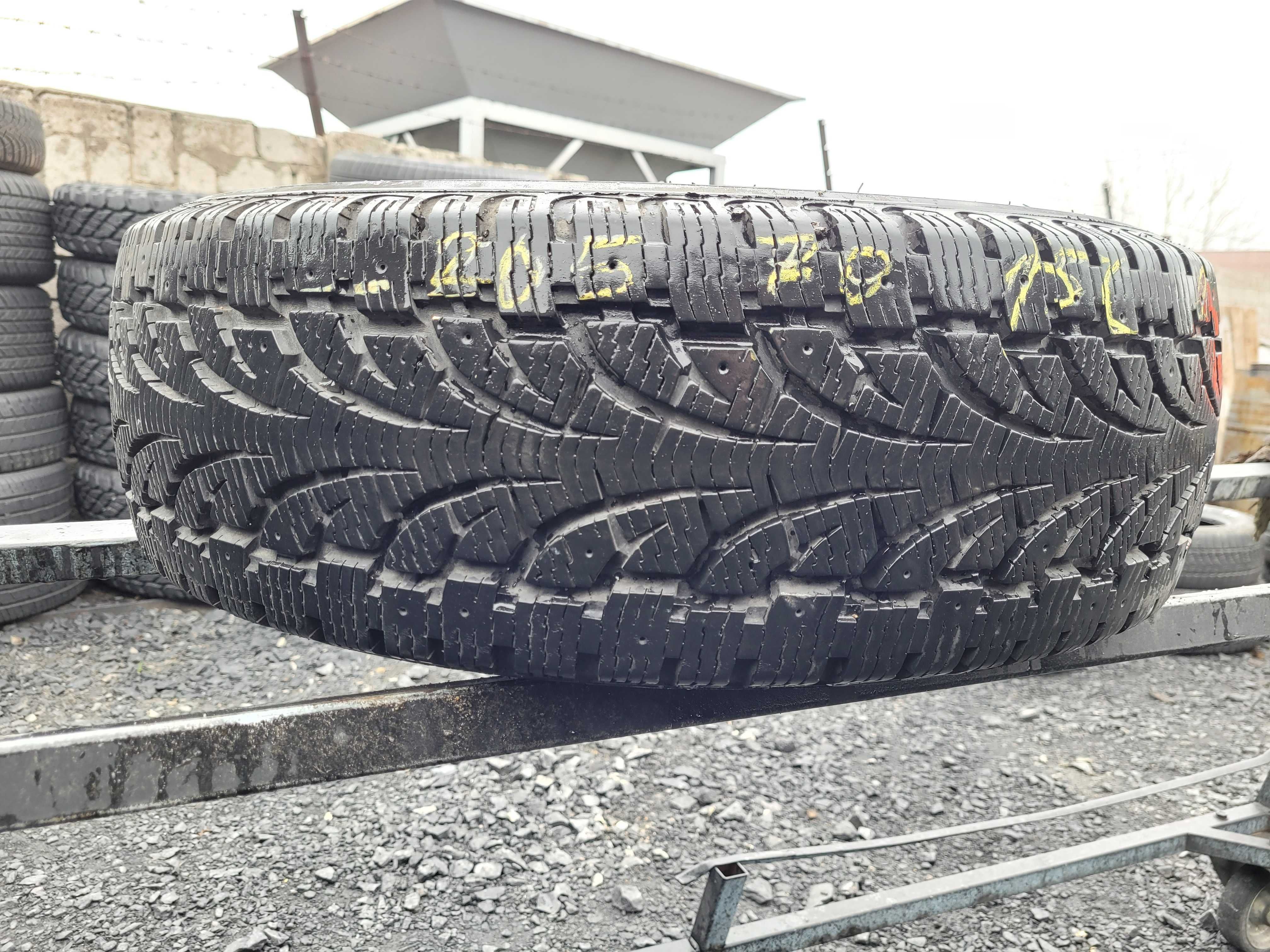 WYSYŁKA Opona Pojedyncza 205 70 R15C Pirelli Chrono Winter