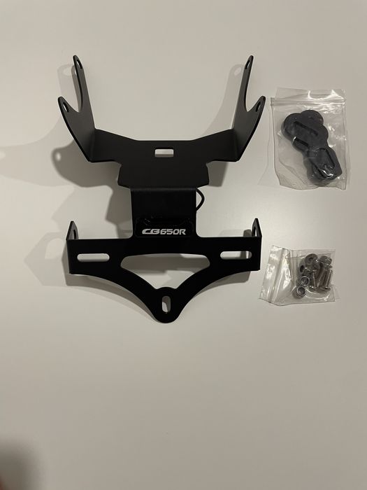 Suporte matricula curto Honda CB650R