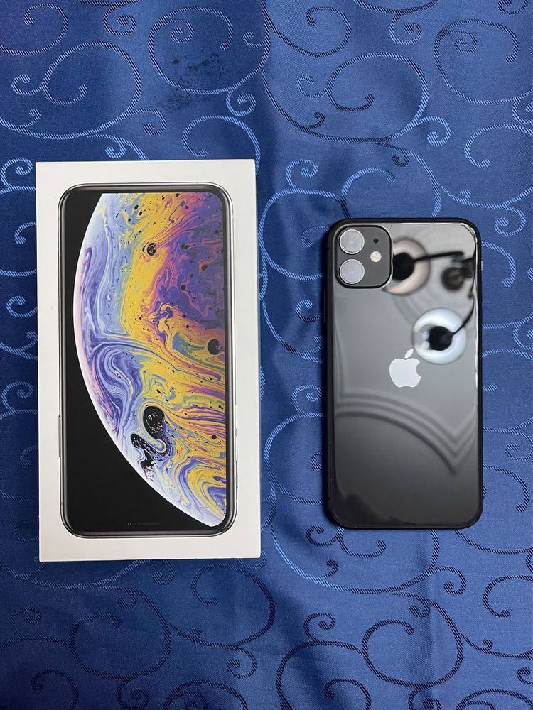 Iphone 11 c/caixa e oferta de capas e película