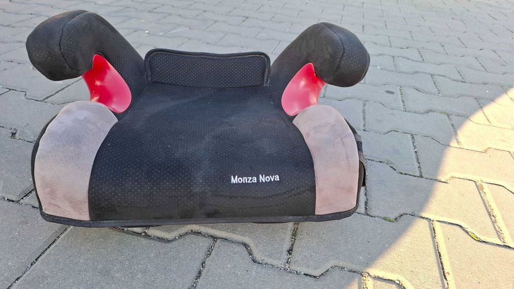 Sprzedam podwyższenie z isofix Recaro