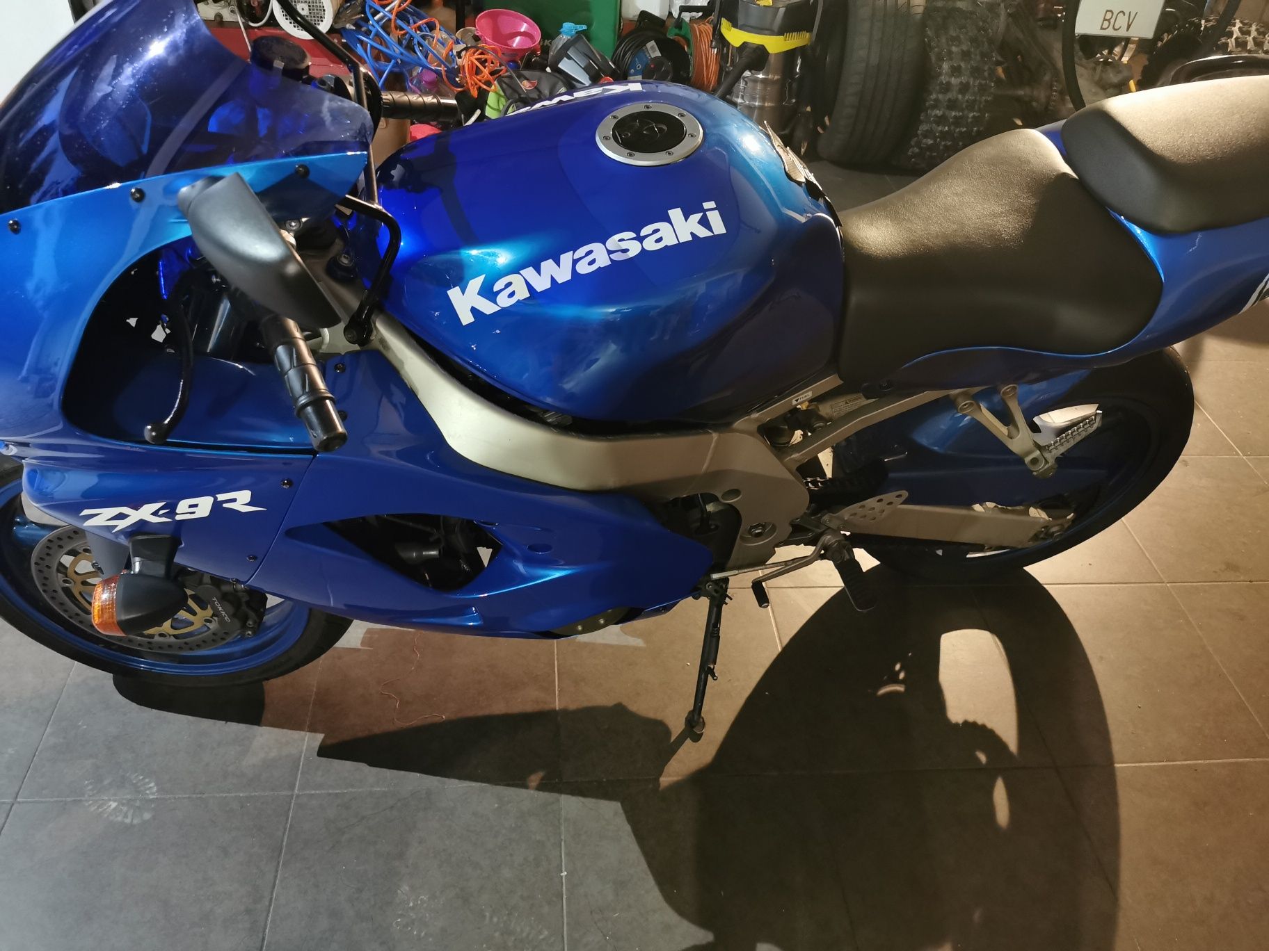 Kawasaki ninja zx9r