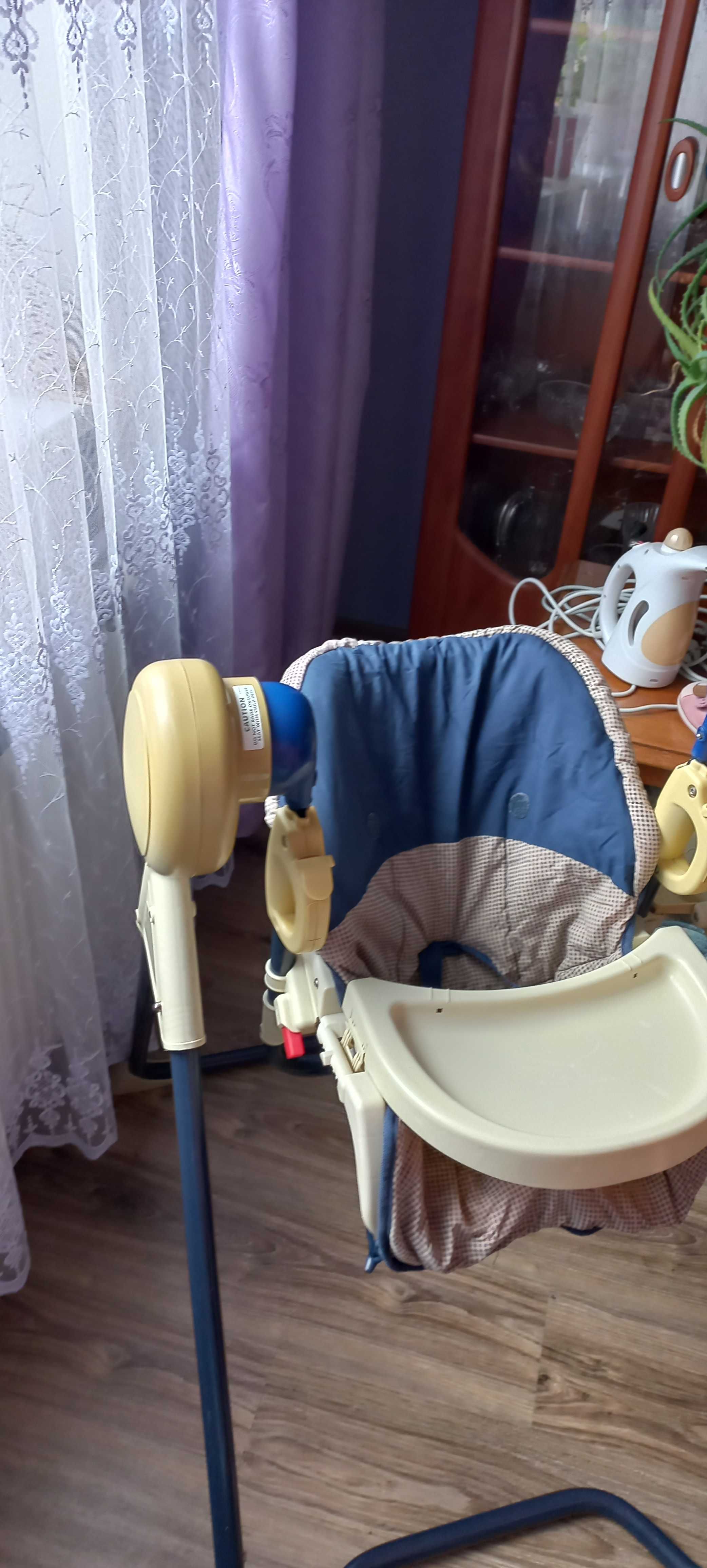 Хороше і міцнеикрісло качеля