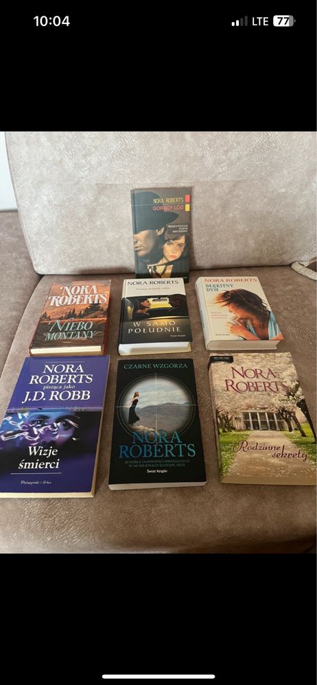 Zestaw 7 ksiazek Nora Roberts