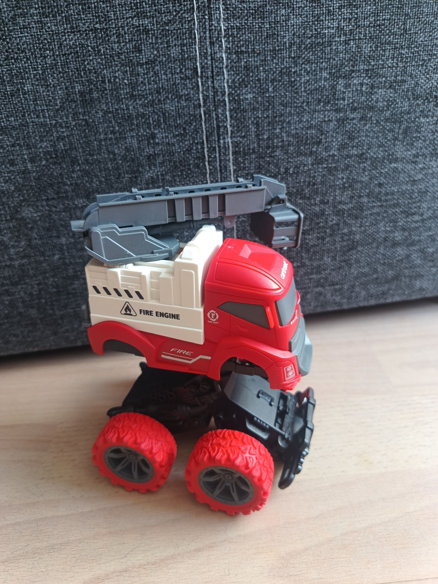 Auto monster track