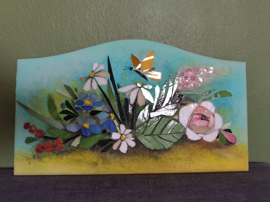 Ręcznie robiona, artystyczna mozaika ze szkła witrażowego