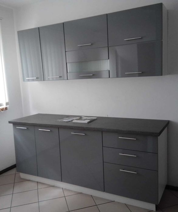 Zestaw mebli kuchennych- szary połysk