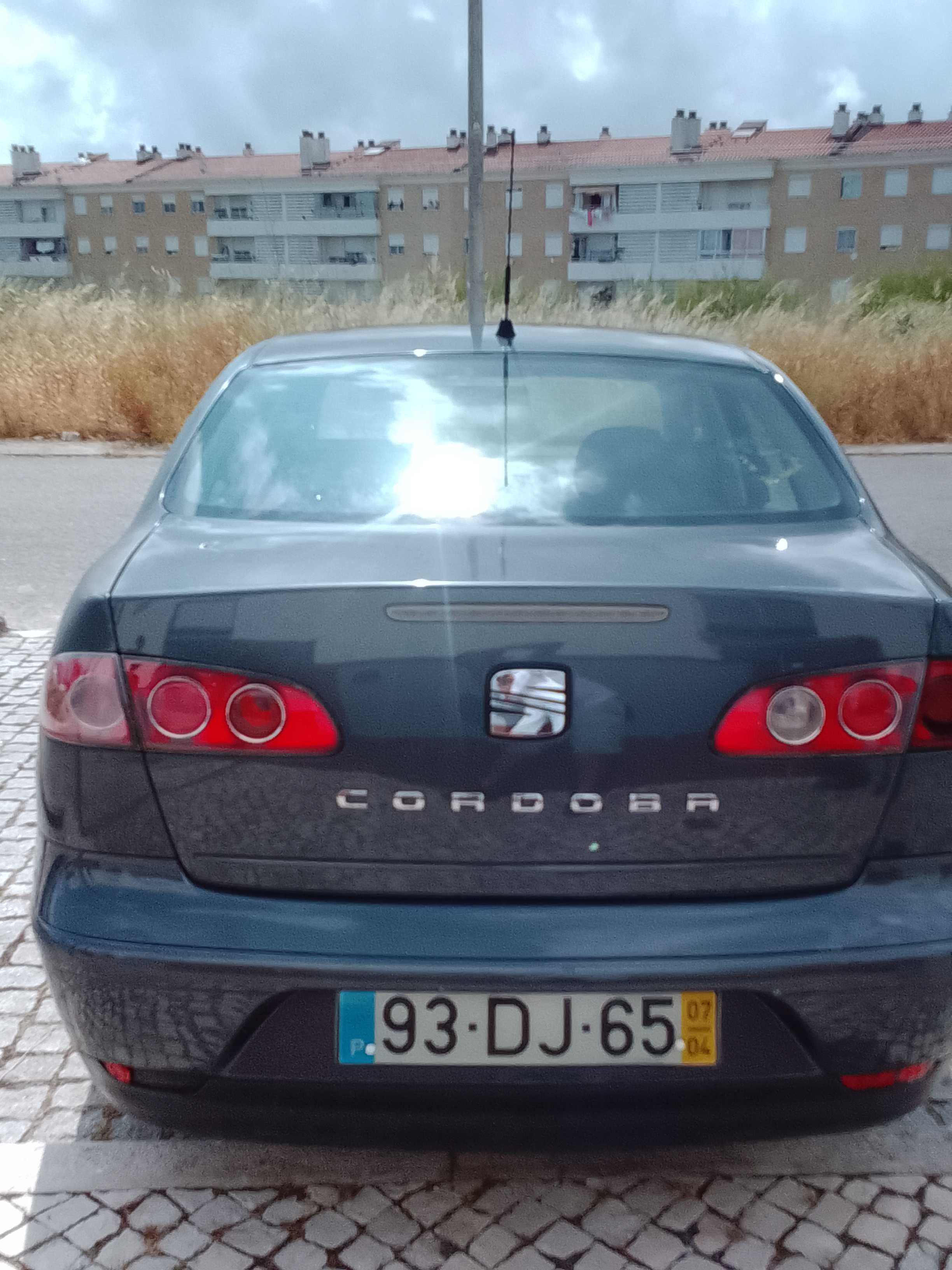 SEAT Córdoba 1.2 ano 2007 como novo negociável