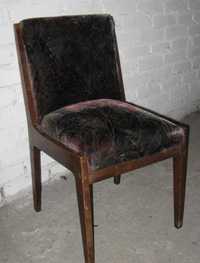 Krzesło wyściełane siedzisko i oparcie