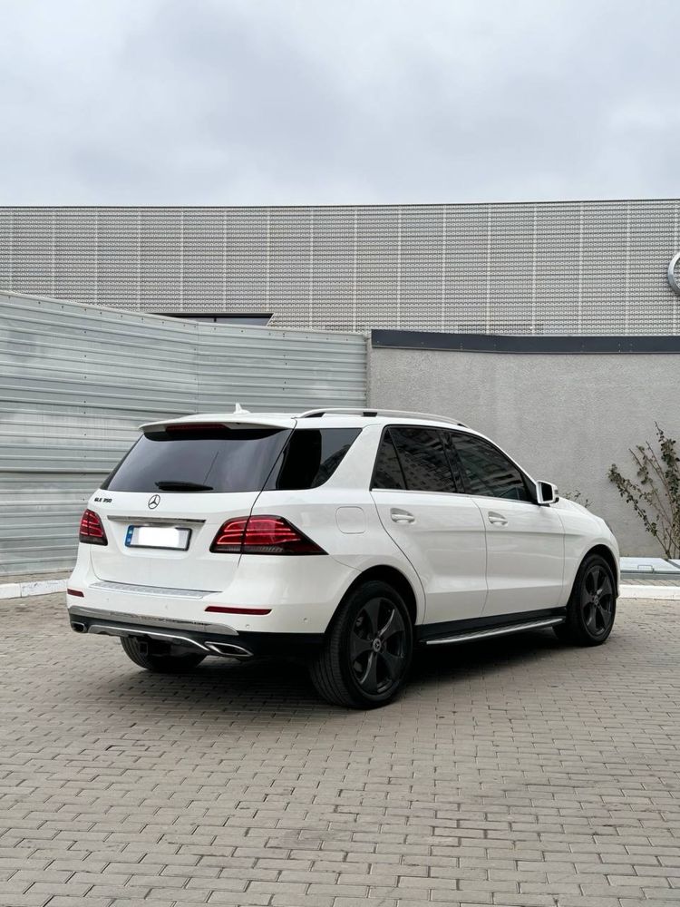 Mercedes GLE350 не битый