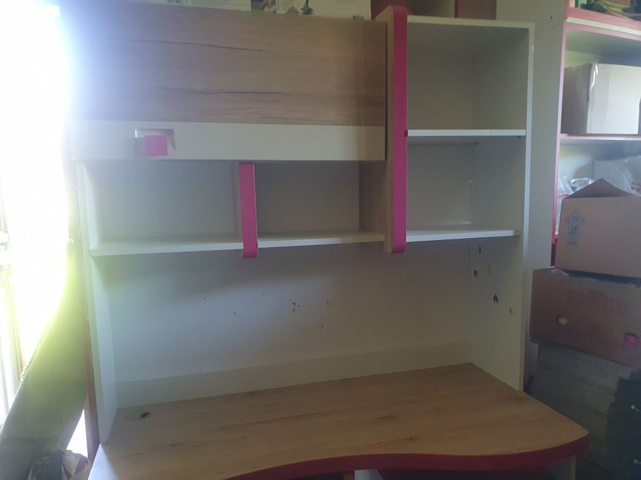 Biurko z nadstawka kolor drewno/róż stan dobry +