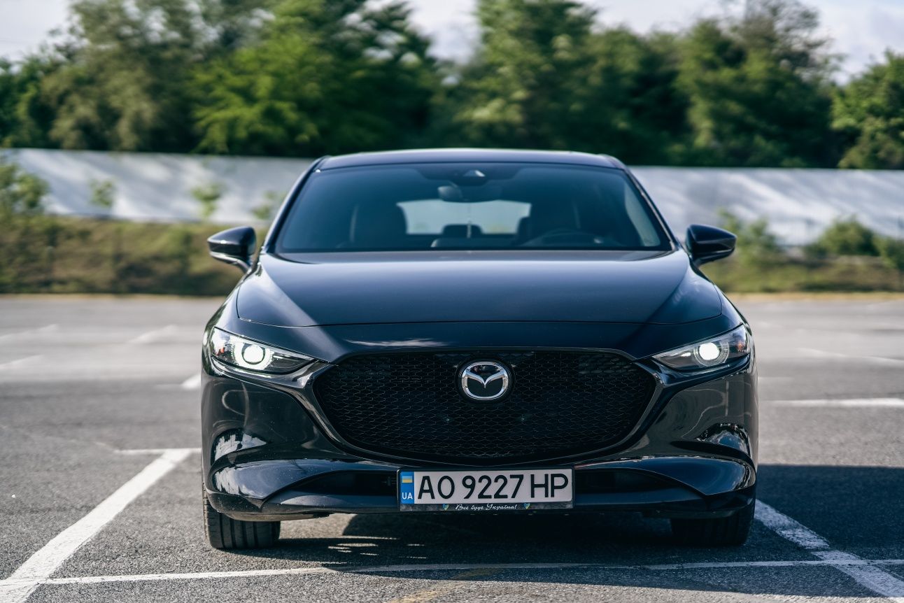 Продам Mazda 3 BP 2019 Premium