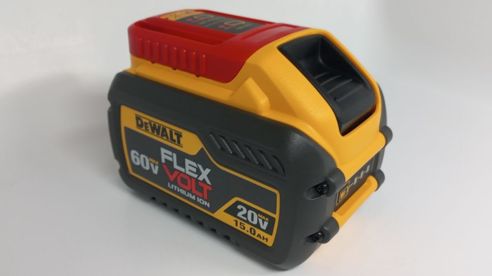 Акумулятор/Батарея DeWalt  Flexvolt 15 Ah. НОВИНКА  в 12- корпусі