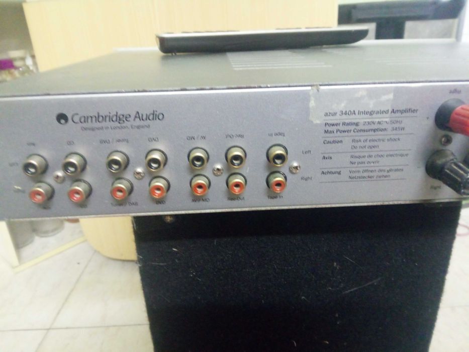 colunas jbsystems 150w e amplificador Cambridge audio 345w a funcionar