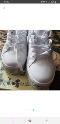Кросівки білі нарядні