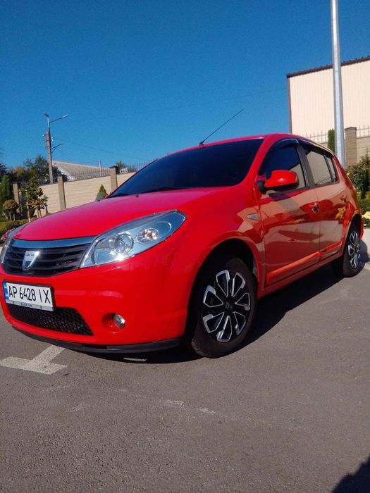 Dacia Sandero 1.6 2009 Laureate