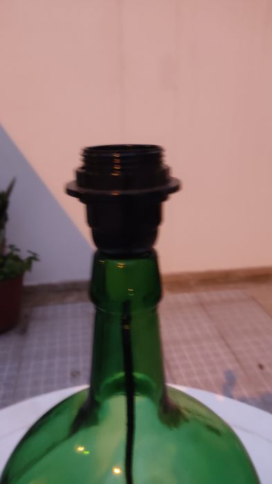 Candeeiro com garrafão