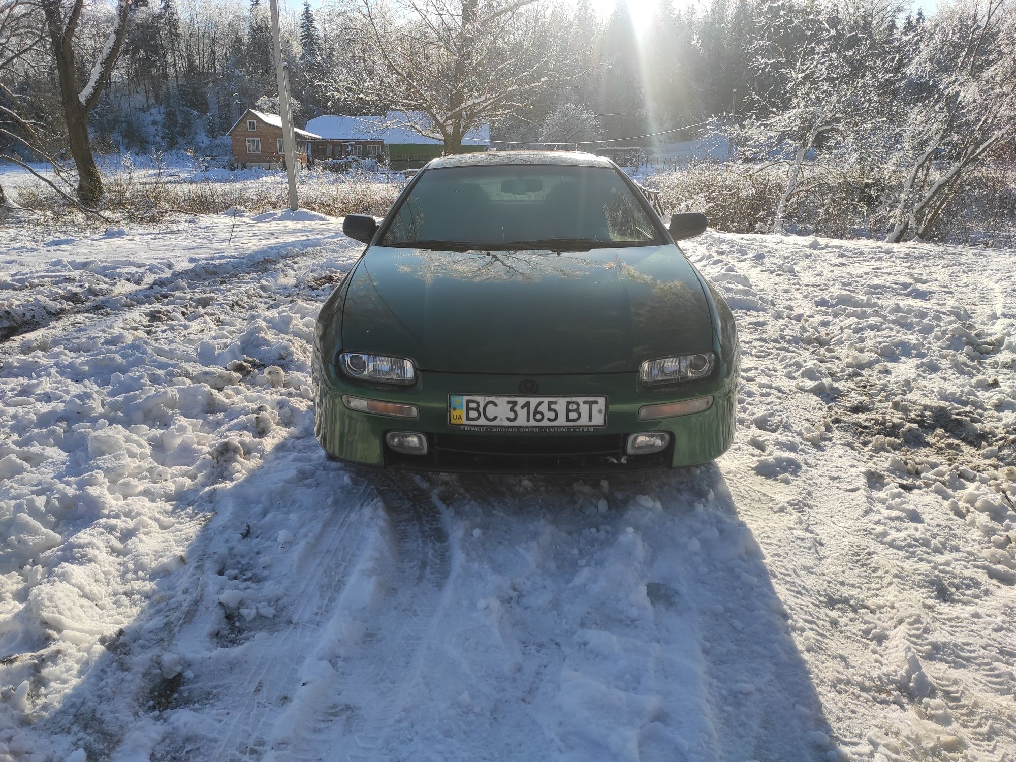 Mazda 323f ba 1,5 в хорошому стані