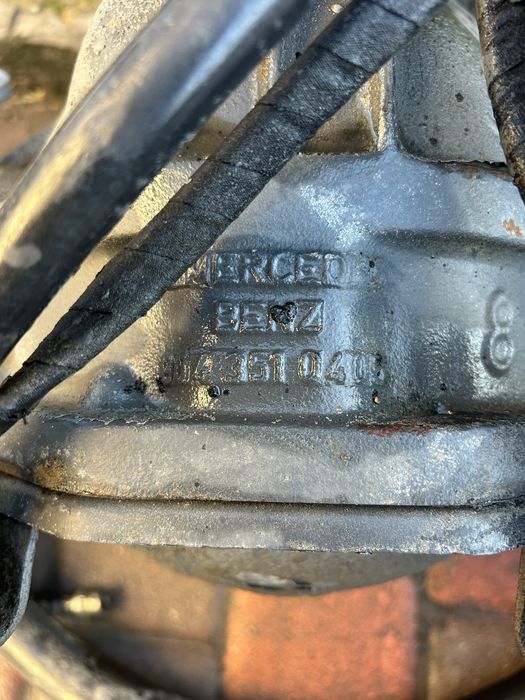 Продаеться 37-9 , 41:11,35:8, привезені з Італіі в доброму стані