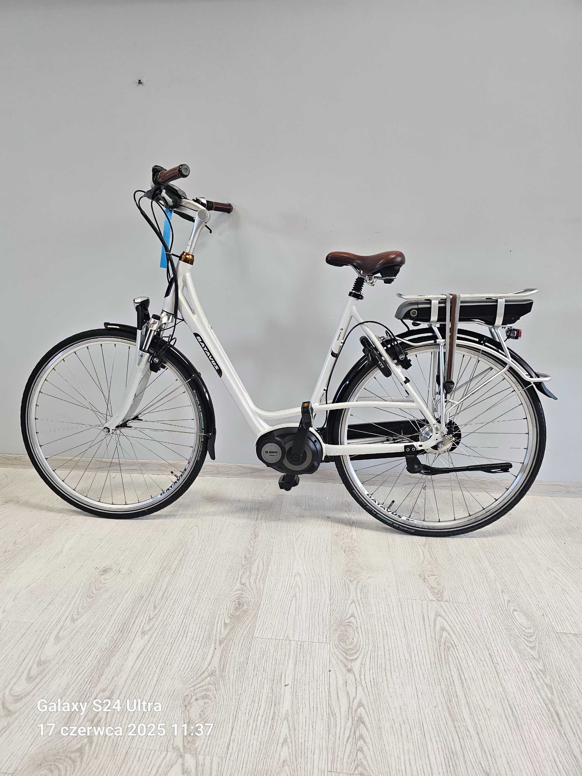 Holenderski Rower elektryczny  Batavus Napęd centralny Bosch,Gwarancja