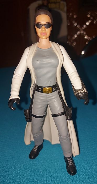 Tomb Raider figura ( Lara Croft)