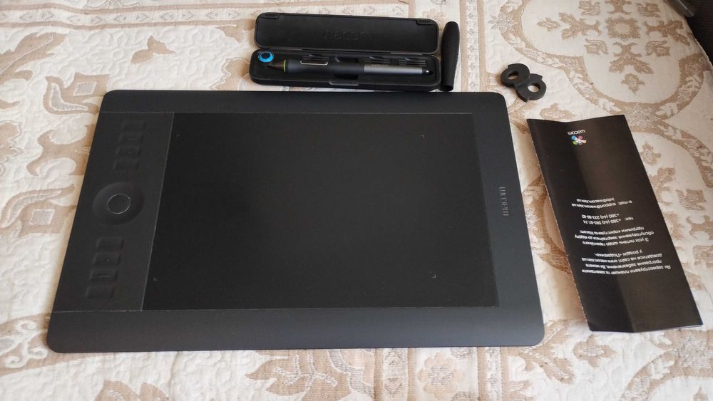 Графический планшет Wacom Intuos 5 M (PTK-650/K) + Wacom Pen Pro2