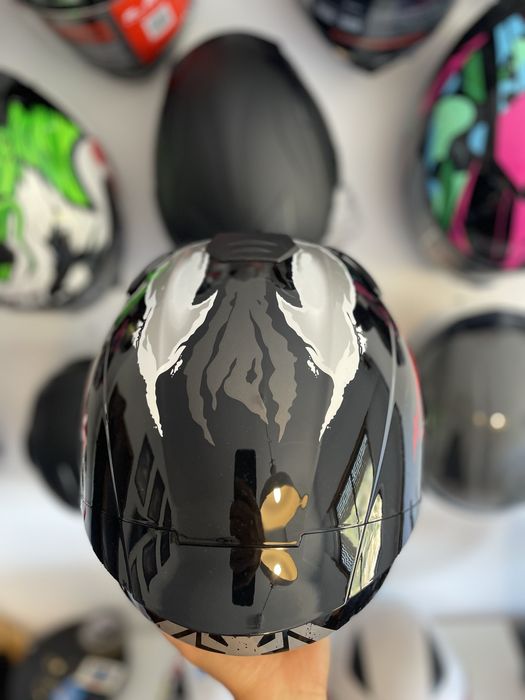 Capacete novo venon preto/new helmet