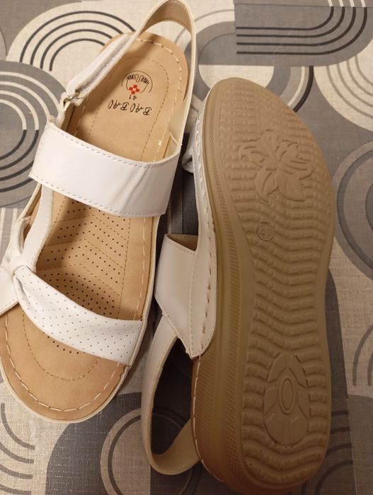 Sandały damskie - białe /nowe,/