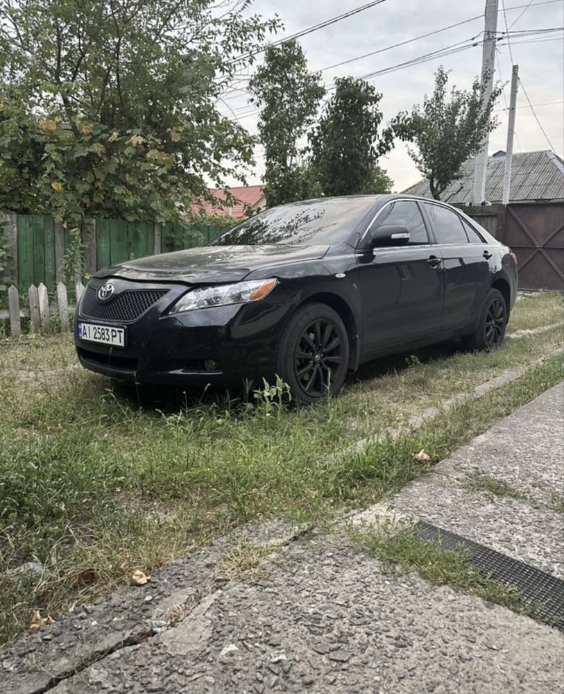 Продам Toyota camry