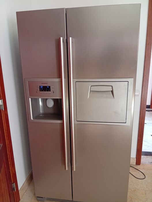 Frigorífico americano duas portas