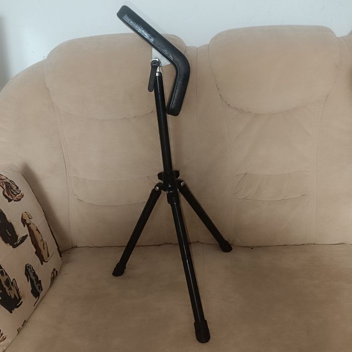 Подставка для рук в тату салонах