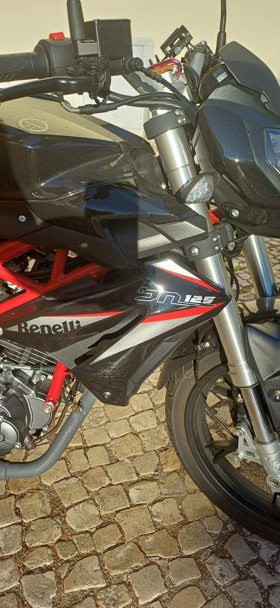 Mota Benelli BN125