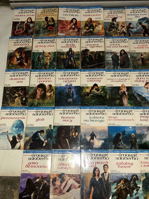 Saga o Ludziach Lodu Sandemo - KOMPLET - 47 sztuk !