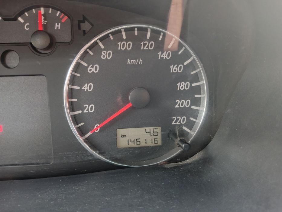 Автівка 2012 року 1.5 газ/бензин в гарному стані!