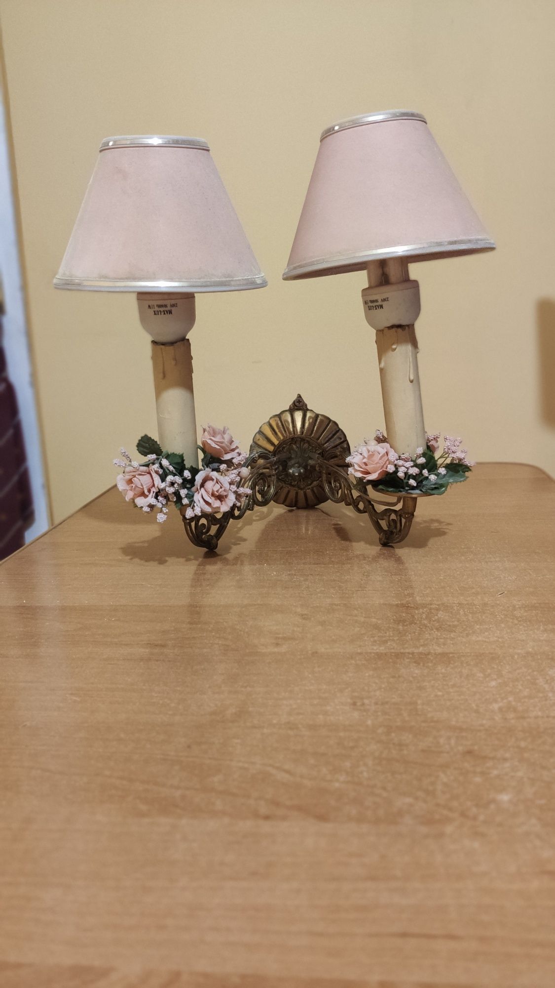 Lampka kinkiet mosiężny