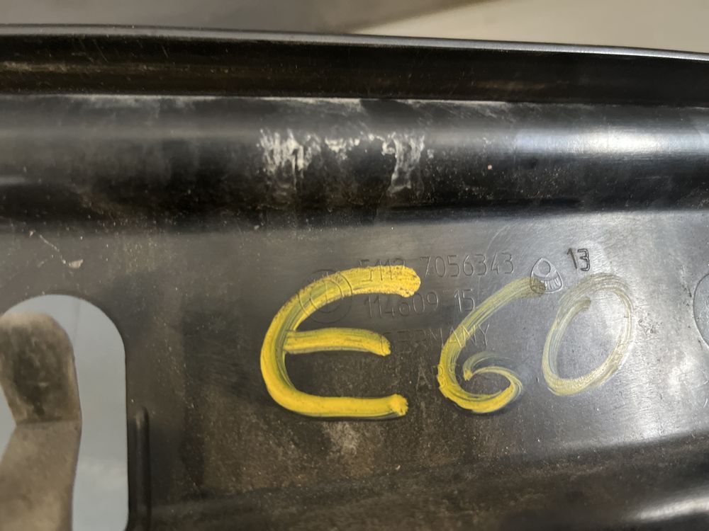 Guia de Para Choques Traseiro BMW Serie 5 E60