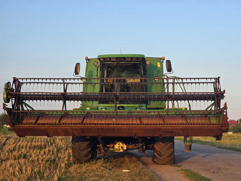 Комбайн свіжопривезений Джон cts