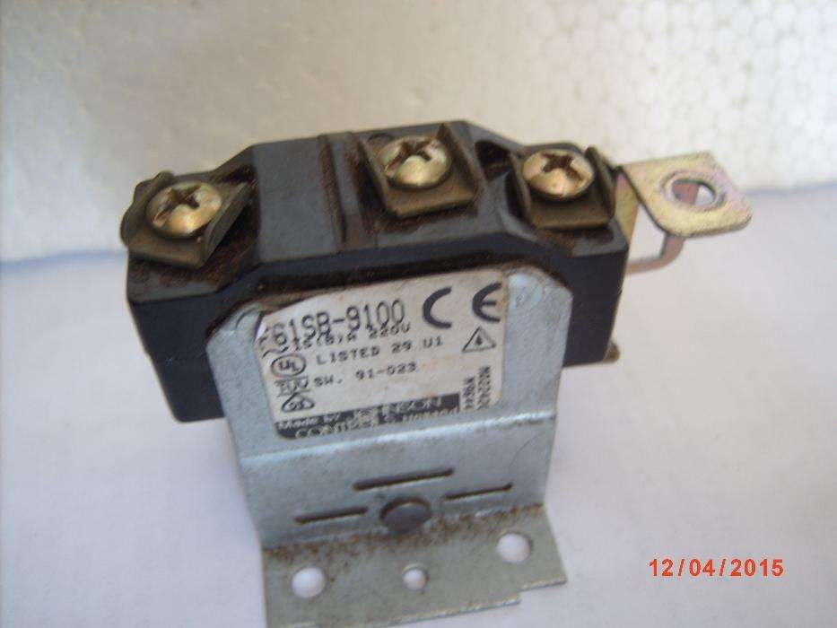 Micro Switch + Peças de motores monofásicos.