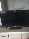 Telewizor Thomson 32Hu2253 na części