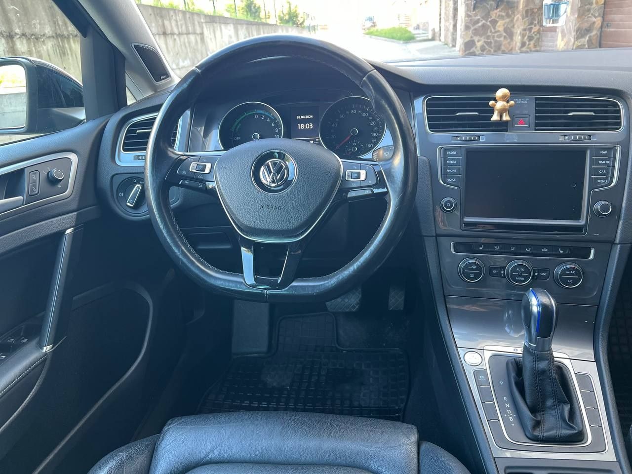 Volkswagen E-golf/Шкіра/Dynaudio