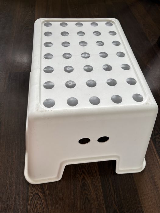 Podnóżek ikea bolmen