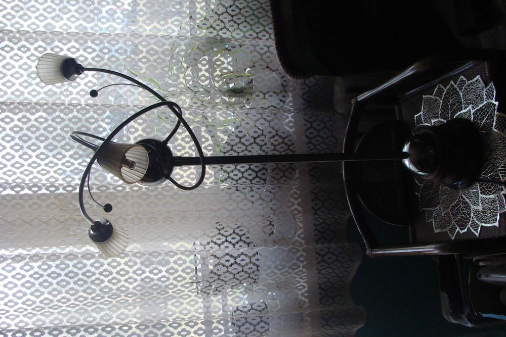 Lampa stojąca,bardzo nietypowa..jedyna w swoim rodzaju,wys.: 96cm
