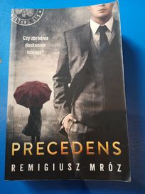 Precedens Remigiusz Mróz