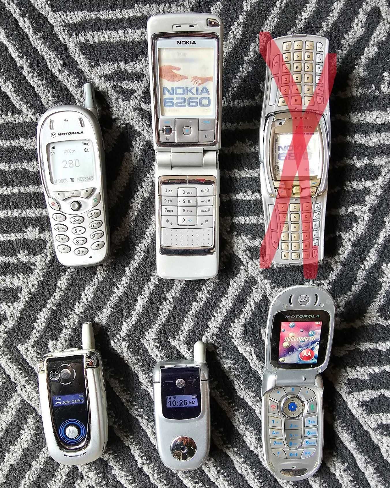Atrapy starych telefonów GSM oryginalne kolekcjonerskie 22szt komplet